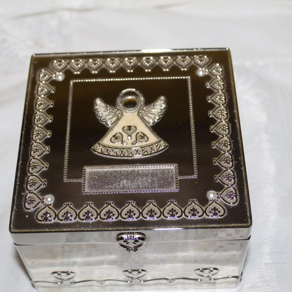 Things Remembered Jewelry Box - Picture 1 of 10